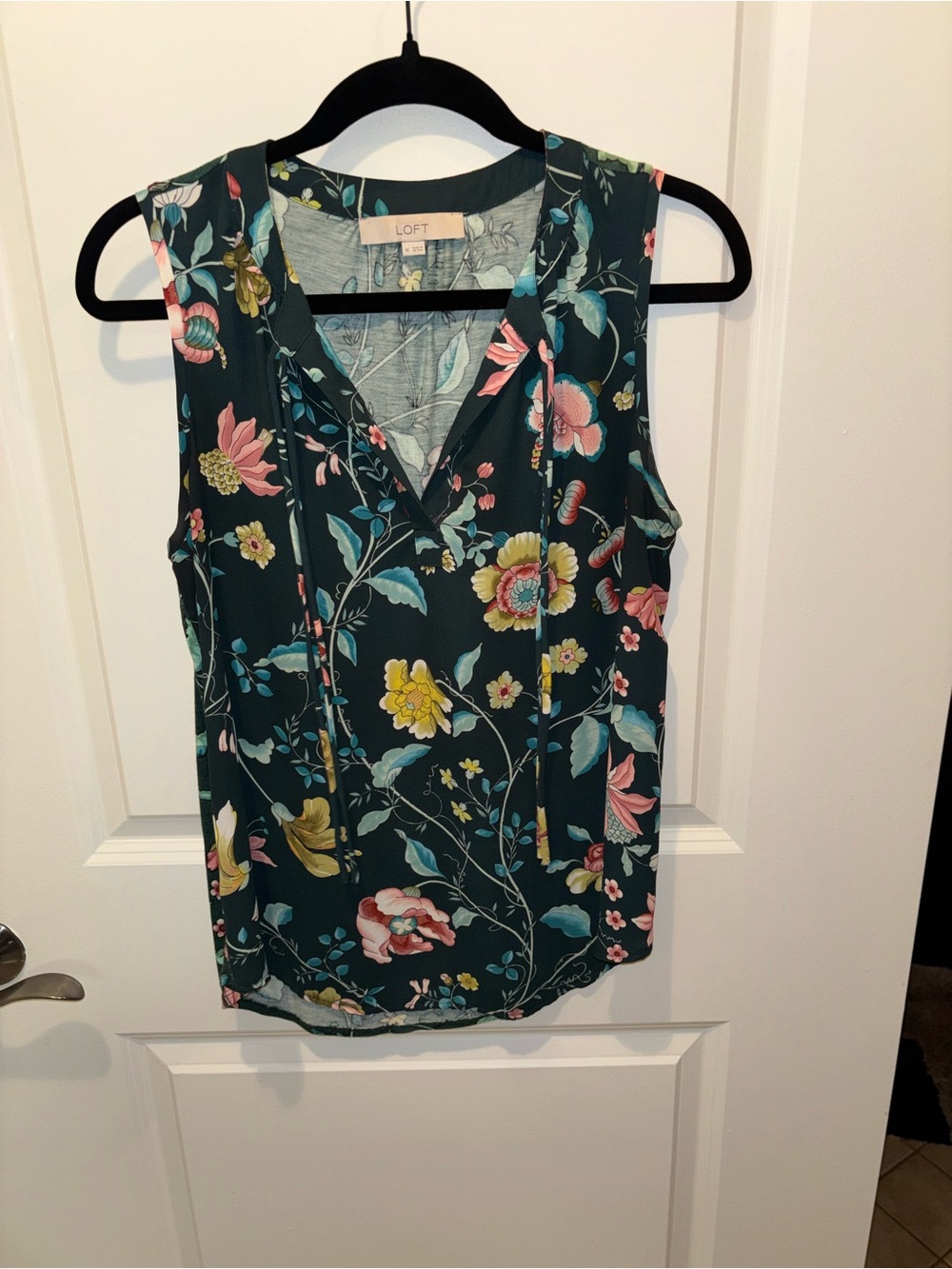 LOFT Floral V-Neck Sleeveless Top in Green